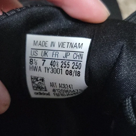 Adidas Running Shoes - Picture 9 of 9